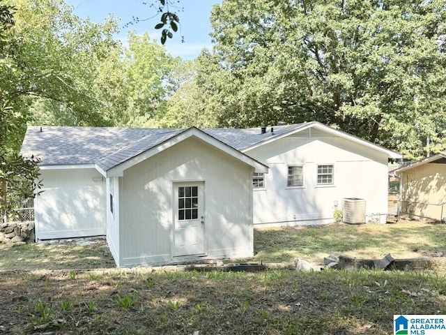 2723 6th St NE, Center Point, AL 35215 - view of property exterior with roof with shingles and central air condition unit