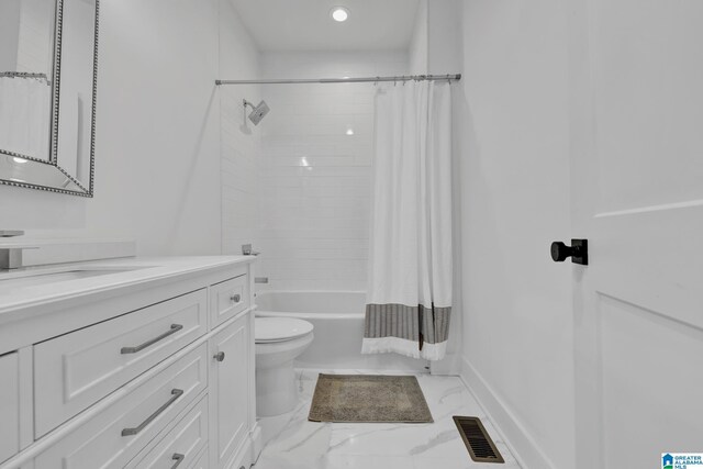 1505 36th St N, Birmingham, AL 35234 - bathroom featuring vanity, toilet, shower / tub combo with curtain, and recessed lighting