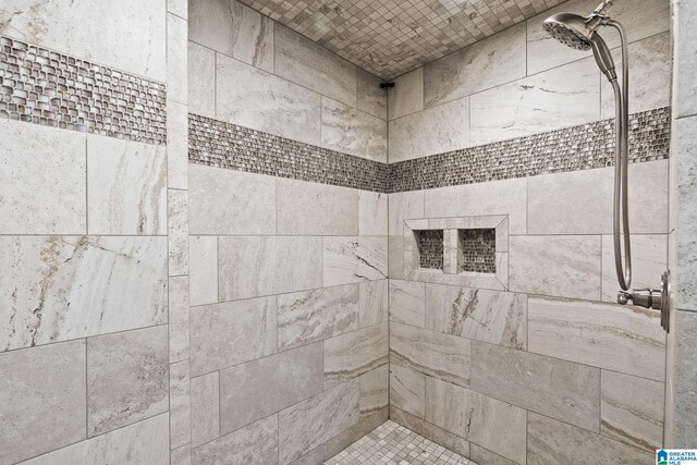 3208 N Woodridge Rd, Mountain Brook, AL 35223 - full bathroom with tiled shower