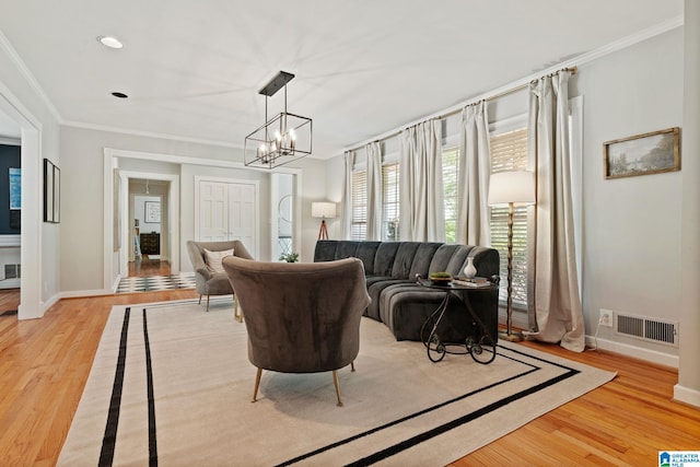 3208 N Woodridge Rd, Mountain Brook, AL 35223 - living area with light wood-style flooring, baseboards, a chandelier, crown molding, and recessed lighting