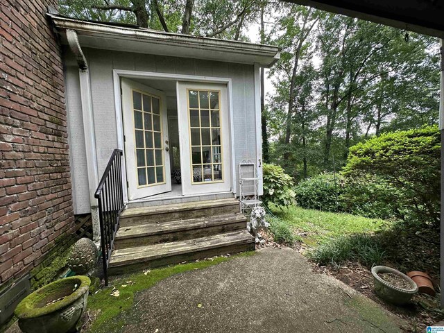 400 Shiloh Cir, Birmingham, AL 35213 - property entrance featuring brick siding and french doors