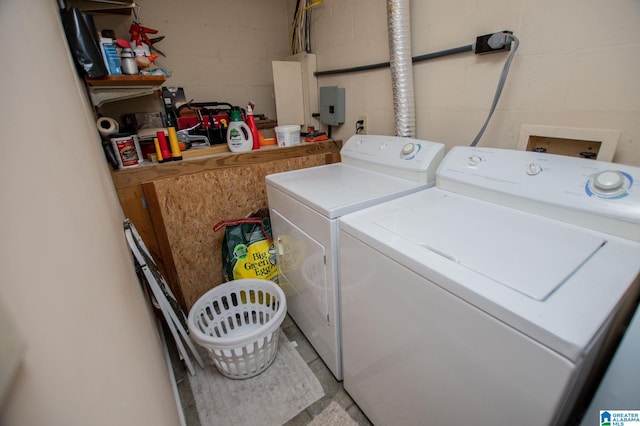 327 County Road 4315, Wedowee, AL 36278 - laundry area with separate washer and dryer and concrete block wall