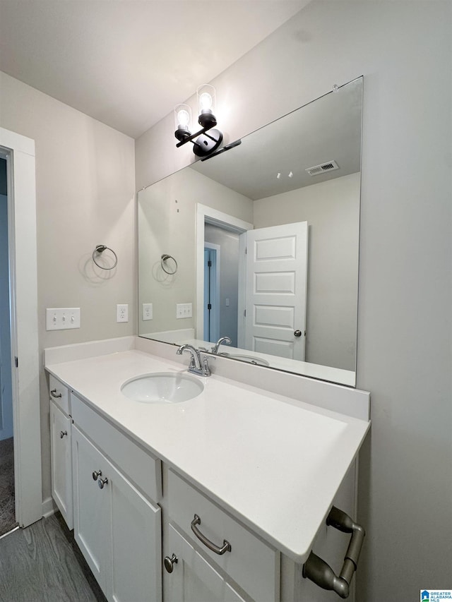 115 Ridgeview Cir, Jemison, AL 35085 - bathroom with vanity