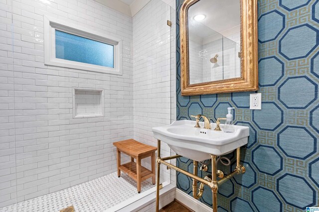 409 Euclid Ave, Mountain Brook, AL 35213 - bathroom featuring a tile shower