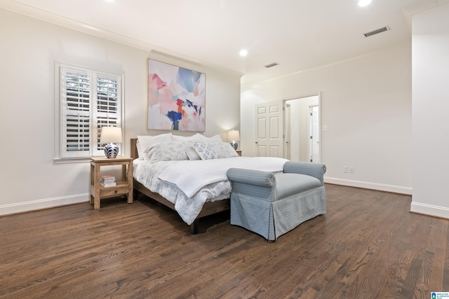 409 Euclid Ave, Mountain Brook, AL 35213 - bedroom with baseboards, dark wood-style floors, and recessed lighting