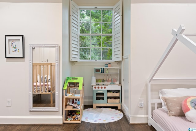 409 Euclid Ave, Mountain Brook, AL 35213 - detailed view of wood finished floors and baseboards
