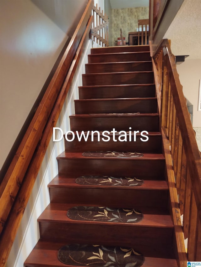 3409 Red Valley Rd, Remlap, AL 35133 - view of stairway