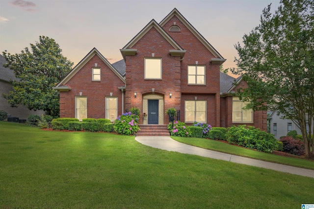 4063 Milners Cres, Hoover, AL 35242 - traditional home with brick siding and a lawn