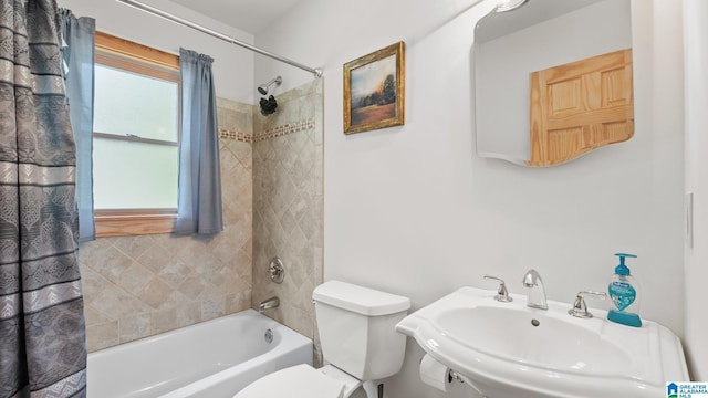 209 Ward Haven Dr, Wedowee, AL 36278 - full bathroom featuring a sink, shower / bath combo with shower curtain, and toilet