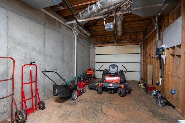 130 Eagle Pointe Way, Pell City, AL 35128 - garage with a garage door opener