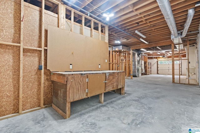 2100 Southwinds Cir, Hoover, AL 35244 - basement featuring a workshop area
