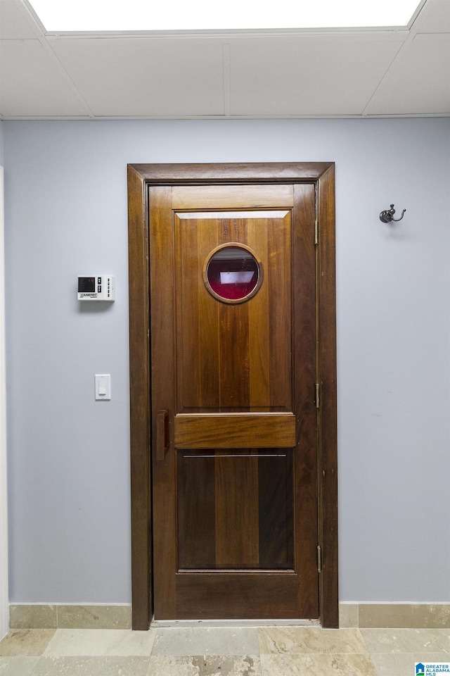 200 Asphodel Dr, Dothan, AL 36303 - detailed view of baseboards