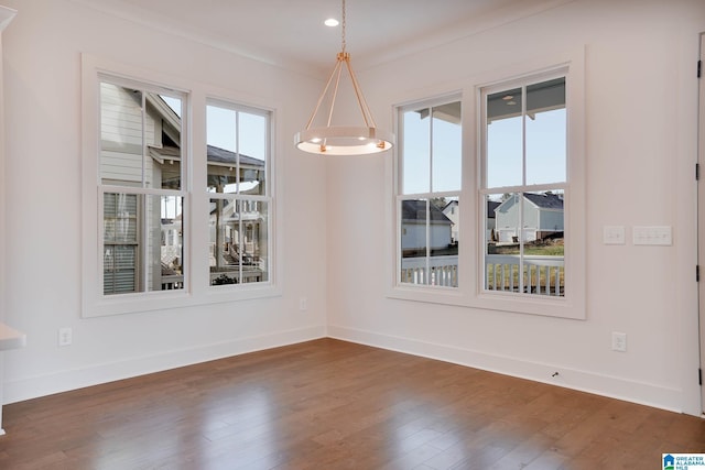 552 Village Green Way, Hoover, AL 35226 - unfurnished dining area with baseboards, wood finished floors, and recessed lighting