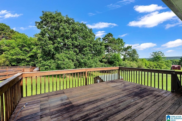 200 Shady Point Rd, Locust Fork, AL 35097 - wooden deck with a yard