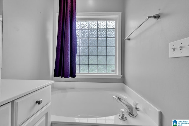 200 Shady Point Rd, Locust Fork, AL 35097 - full bath featuring a bath and vanity