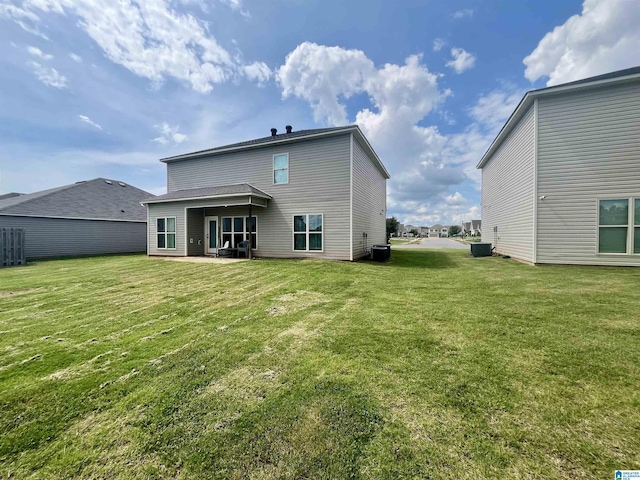 796 Michelle Mnr, Montevallo, AL 35115 - back of property featuring a lawn