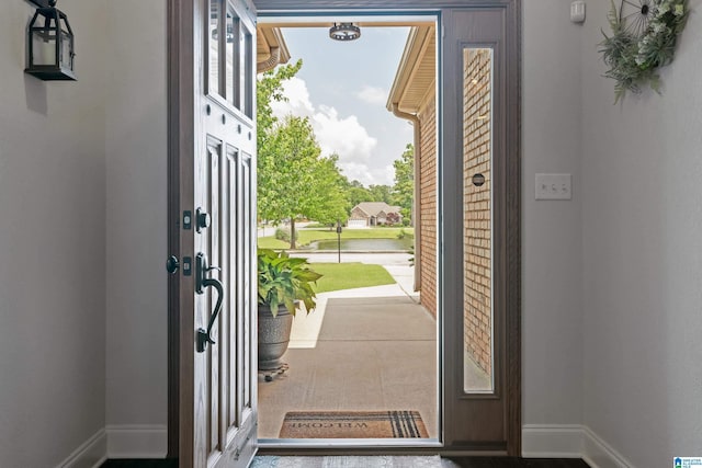 3096 Hidden Forest Cv, Montevallo, AL 35115 - foyer entrance featuring baseboards