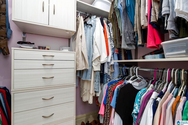 2300 Ridge Trl, Birmingham, AL 35242 - view of walk in closet