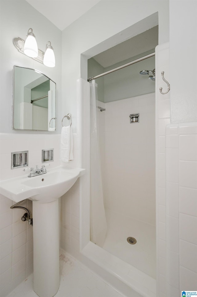 1718 Windsor Blvd, Homewood, AL 35209 - bathroom featuring a stall shower and a sink
