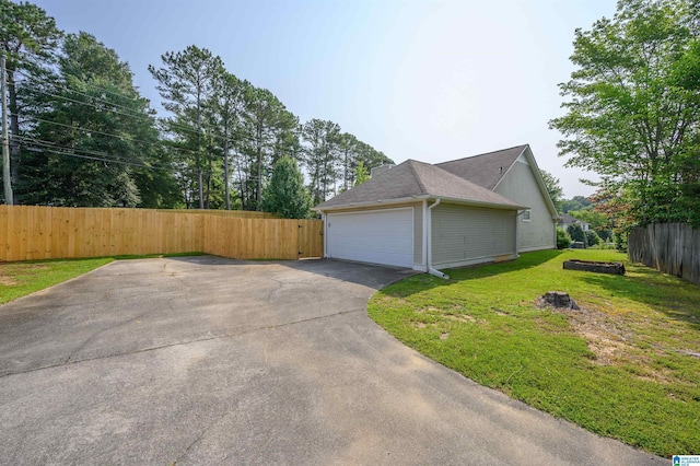 2019 Russet Meadows Ct, Helena, AL 35244 - view of side of property featuring driveway and roof with shingles