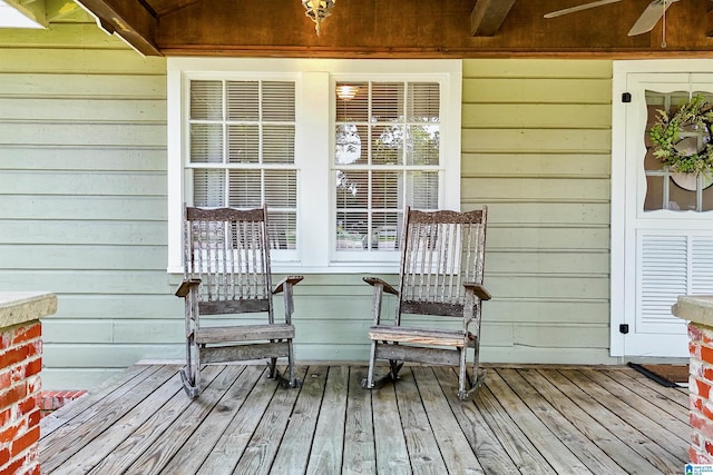 1693 4th Ave N, Clanton, AL 35045 - wooden deck featuring a ceiling fan