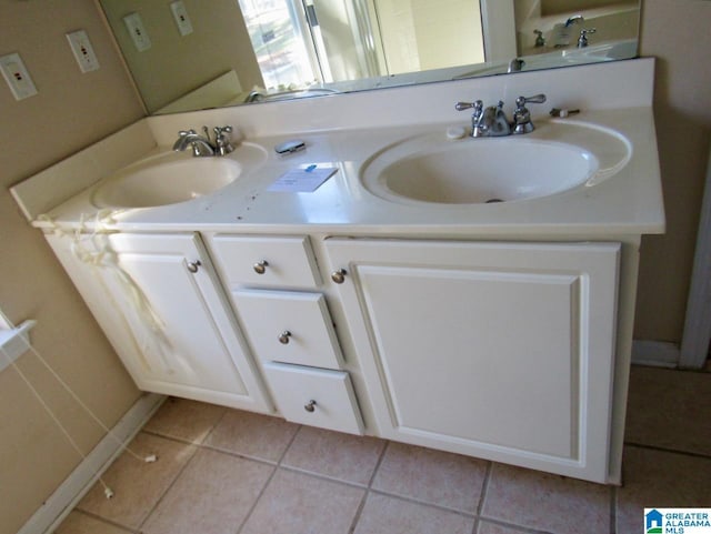221 High Ridge Dr, Pelham, AL 35124 - full bath with double vanity and tile patterned floors