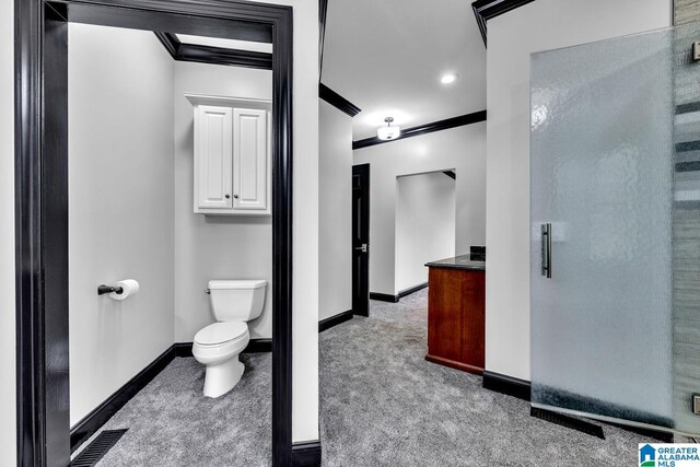 1700 Leisure Ln NW, Cullman, AL 35055 - full bathroom featuring toilet, baseboards, crown molding, and vanity