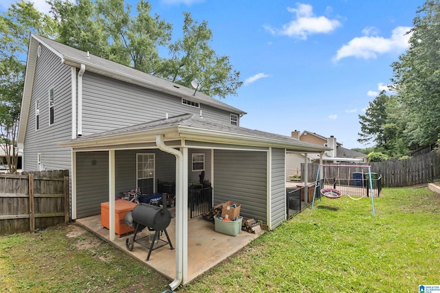 246 Park Place Way, Alabaster, AL 35007 - back of property with a patio