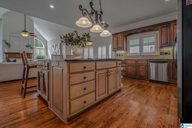386 N Lake Rd, Birmingham, AL 35242 - kitchen featuring stainless steel appliances, plenty of natural light, dark wood-type flooring, a ceiling fan, and recessed lighting
