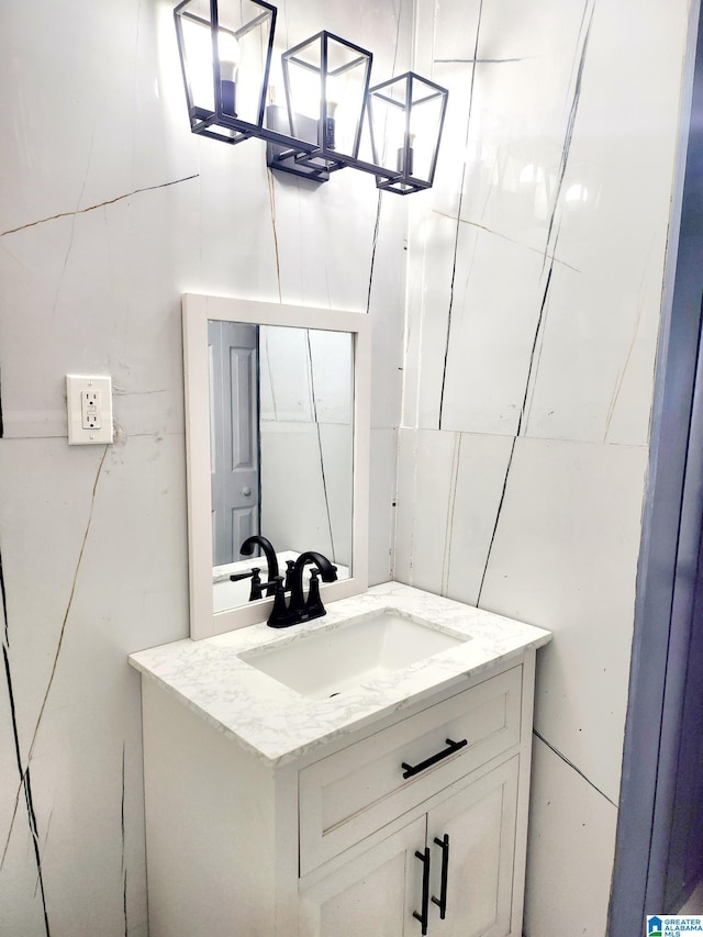 2125 Henry Crumpton Dr, Birmingham, AL 35211 - bathroom featuring vanity