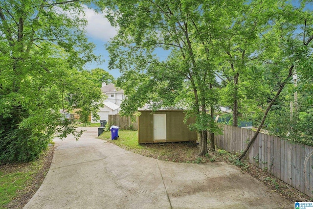 1710 Cullom St S, Birmingham, AL 35205 - view of patio featuring driveway