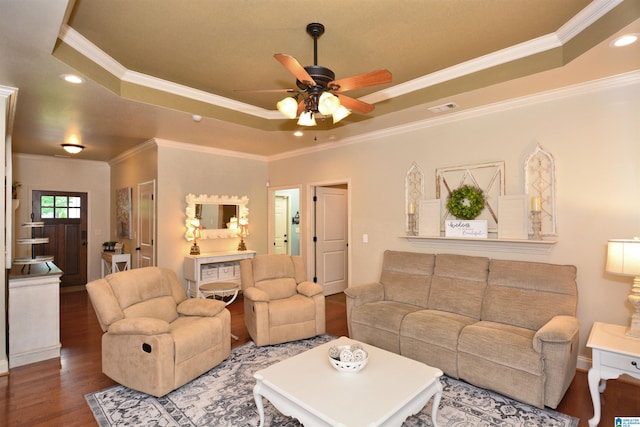 100 Weeping Cir, Wilsonville, AL 35186 - living area with a raised ceiling, wood finished floors, a ceiling fan, recessed lighting, and crown molding