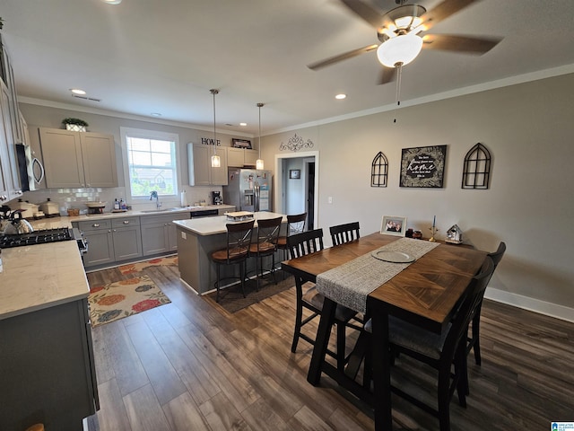 345 Easonville Park Dr, Cropwell, AL 35054 - dining room featuring a ceiling fan, ornamental molding, dark wood-type flooring, recessed lighting, and baseboards