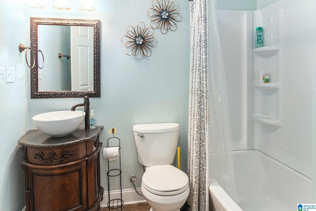 7805 Rock Creek Cir, Bessemer, AL 35023 - full bath with vanity and shower / bath combo with shower curtain
