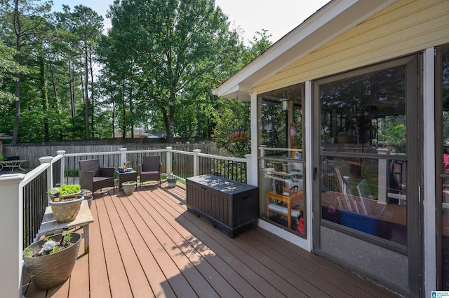 1121 Colonial Dr, Alabaster, AL 35007 - wooden terrace with a fenced backyard