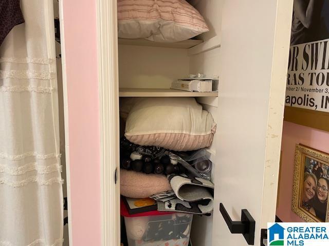 2213 Montreat Cir Unit D, Vestavia Hills, AL 35216 - view of closet