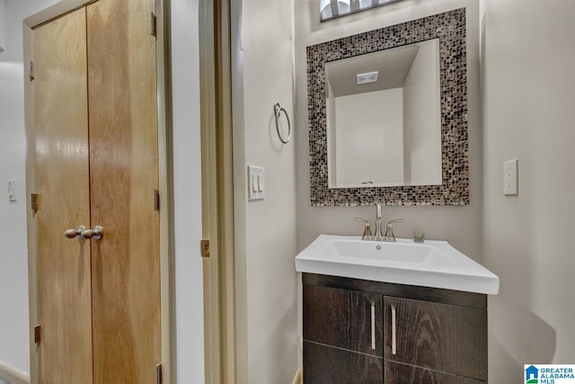 101 N Lake Dr, Hoover, AL 35242 - bathroom with vanity