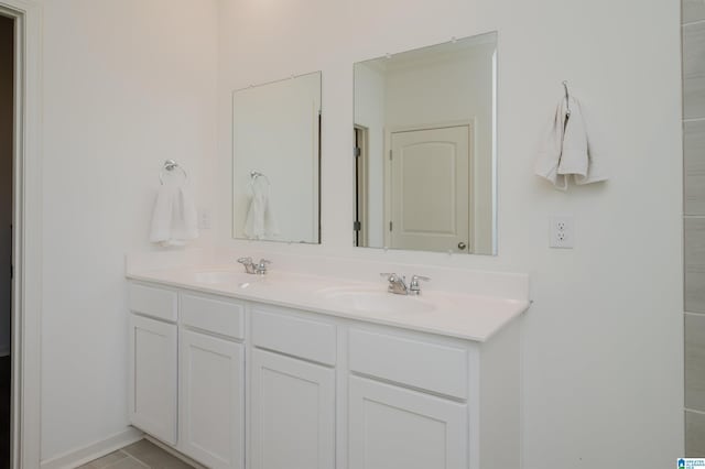 1063 Timberline Rdg, Calera, AL 35040 - full bath with double vanity