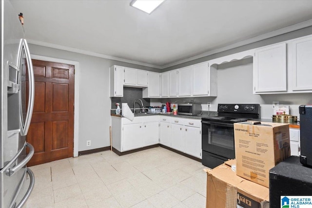 117 Trafford Rd, Warrior, AL 35180 - kitchen featuring stainless steel appliances, crown molding, white cabinetry, and a sink