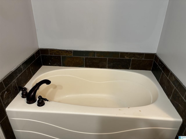 312 Riverhaven Pl Unit 312, Hoover, AL 35244 - full bath featuring a garden tub