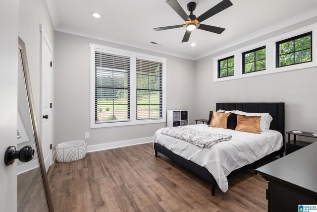 1165 Cedar Creek Dr, Sylacauga, AL 35151 - bedroom featuring ornamental molding, wood finished floors, baseboards, recessed lighting, and a ceiling fan
