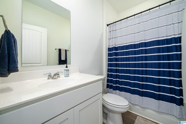 154 Halifax Ln, Chelsea, AL 35043 - bathroom with vanity, toilet, wood finished floors, and shower / tub combo with curtain