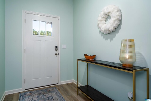 154 Halifax Ln, Chelsea, AL 35043 - foyer with wood finished floors and baseboards