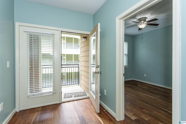 401 20th St S Unit 322, Birmingham, AL 35233 - foyer entrance with dark wood-type flooring, baseboards, and ceiling fan