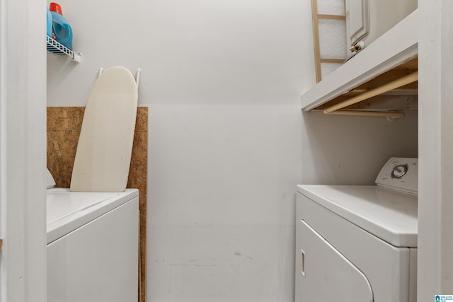 401 20th St S Unit 119, Birmingham, AL 35233 - laundry area featuring washer and dryer