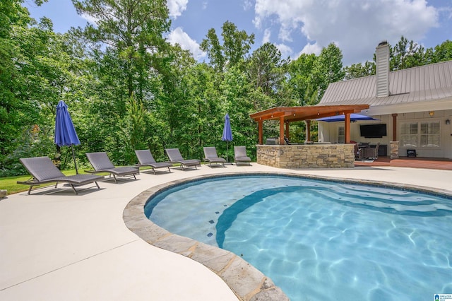 325 Driving Range Rd, Cropwell, AL 35054 - outdoor pool featuring a patio