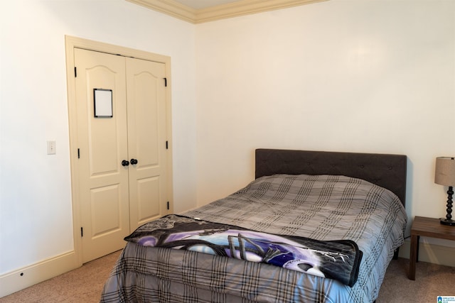 178 Jerry Marsh Rd, Locust Fork, AL 35097 - bedroom featuring carpet, a closet, and ornamental molding