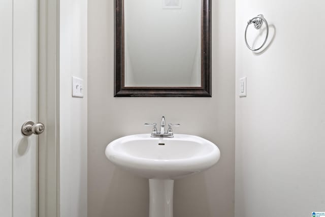 3024 Camellia Ridge Ct, Pelham, AL 35124 - bathroom with a sink