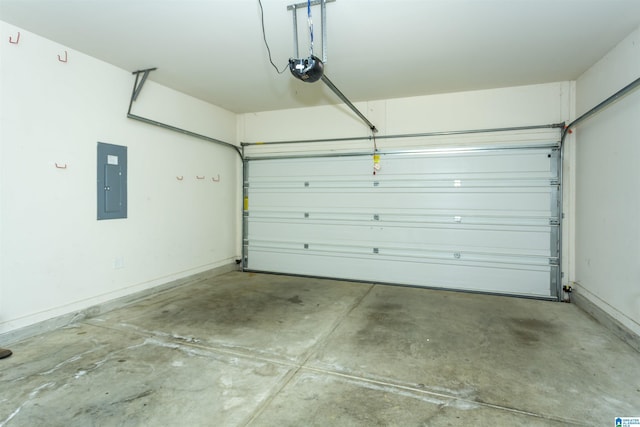 319 Glen Cross Way, Trussville, AL 35173 - garage with electric panel and a garage door opener