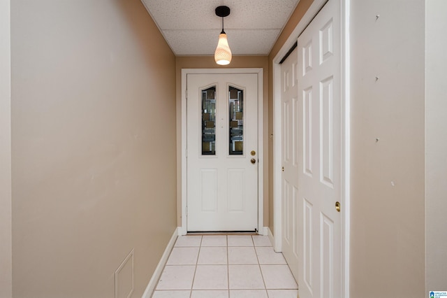840 Black Acres Rd, Cropwell, AL 35054 - entryway featuring light tile patterned floors and baseboards
